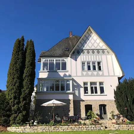 Rosa - Garden Appartement Detmold